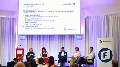 Dr. Bettina Rufloff, SWP; Dr. Nicola Brandt, OECD; it's me; Dr. Franziska Oehm, DIMR; Francisco Winter, Evópoli