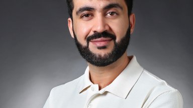 Foto 
  Qais 
 
  Mowafaq  
