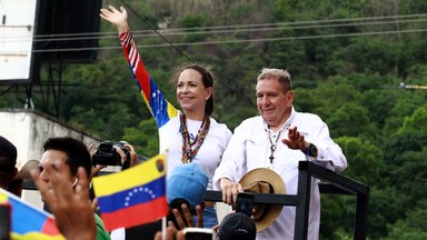Maria Corina Machado (L) und Edmundo Gonzalez Urritia