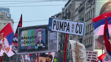 Am Wochenende versammelten sich hunderttausende Serbinnen und Serben zu Protesten gegen Präsident Aleksandar Vučić 