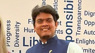 Foto 
  Dennis
 
  Jose Mattam
