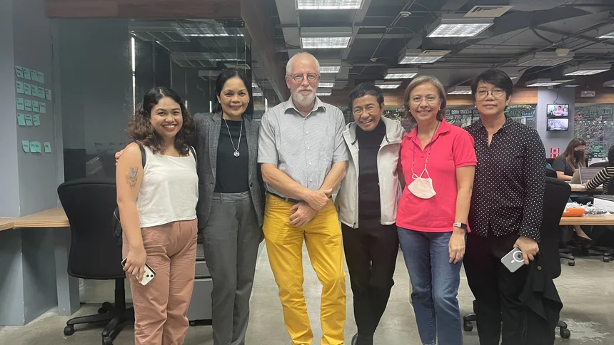 Dr. Rainer Adam of the Friedrich Naumann Foundation with Maria Ressa &amp; Rappler