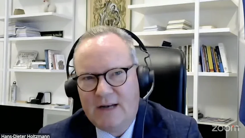 Dr. Hans-Dieter Holtzmann analyzed how Latin America is positioned in a constantly changing world.